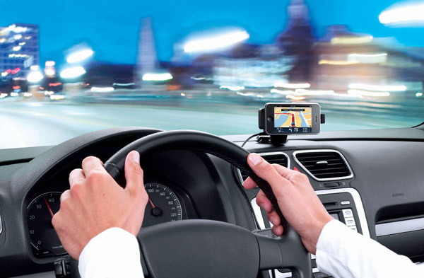 Camera hành trình ô tô - Bí quyết lái xe an toàn và tiện lợi 3 camera-hanh-trinh-o-to-bi-quyet-lai-xe-an-toan-va-tien-loi