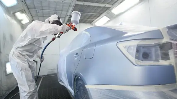 son-dam-xe-o-to-quy-trinh-loi-ich-va-chi-phi