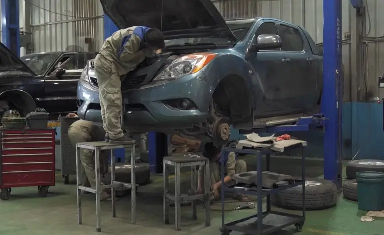 Bảo dưỡng xe ô tô máy dầu: bí quyết giúp xe luôn bền bỉ và tiết kiệm nhiên liệu 2 bao-duong-xe-o-to-may-dau