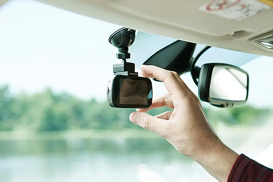 Sửa camera hành trình cho ô tô – Giải pháp khắc phục lỗi nhanh chóng, hiệu quả 2 sua-camera-hanh-trinh-cho-o-to